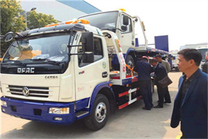 永城汽车道路救援拖车价格